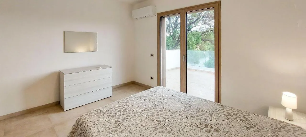 Appartamento Brigida Bilocale 2 Posti Vicino Al Centro San Teodoro  Apartment